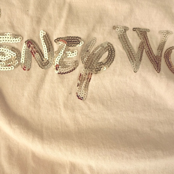 Disney World Pink Long Sleeve Spirit Jersey with Mickey Balloon Design large - Picture 2 of 5